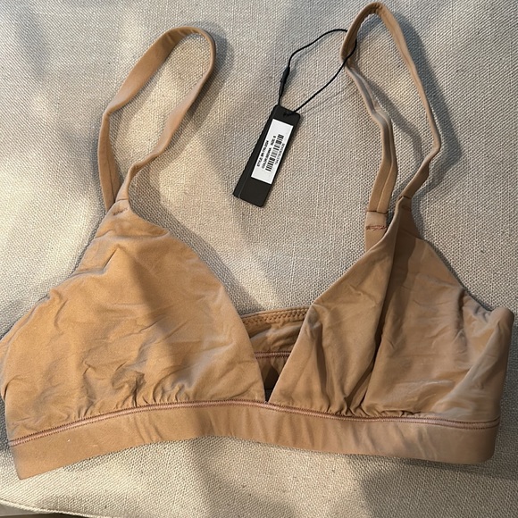 SKIMS TRIANGLE BRALETTE NWT SIENNA - Picture 2 of 3